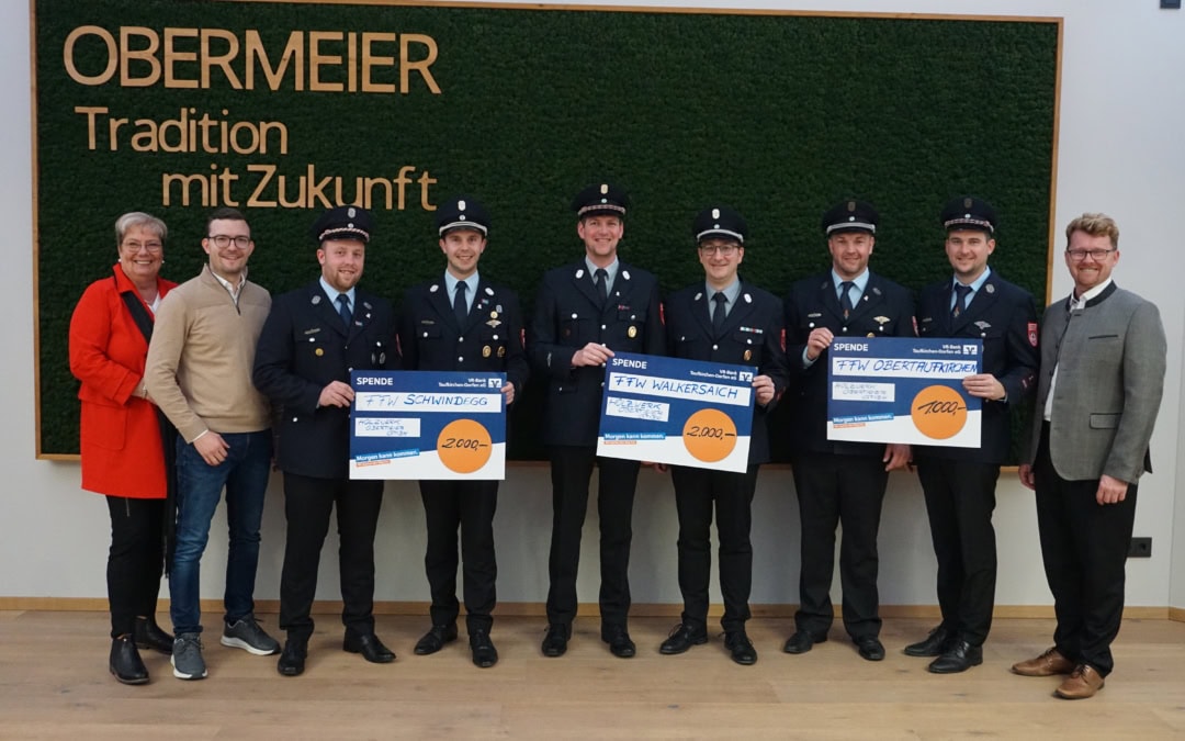 Spendenübergabe vom Holzwerk Obermeier für die Feuerwehr!
